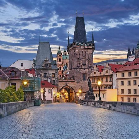 Appartamento Premium Apart With A Balcony Praga Esterno foto